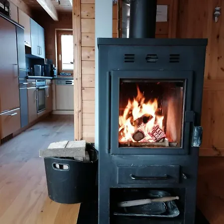 Gemuetliches Mit Holzofen Und Sauna * Hohentauern