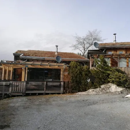 Gemuetliches Mit Holzofen Und Sauna *