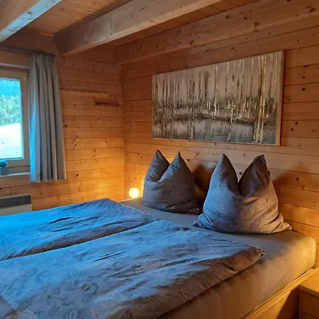 Gemuetliches Mit Holzofen Und Sauna *